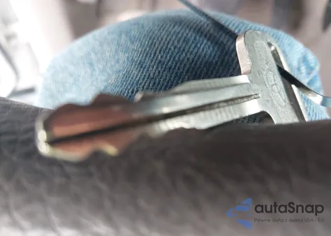 2005 Toyota Tundra Sr5 V8 z USA, uszkodzony, nr VIN 5TBDT44195S477848